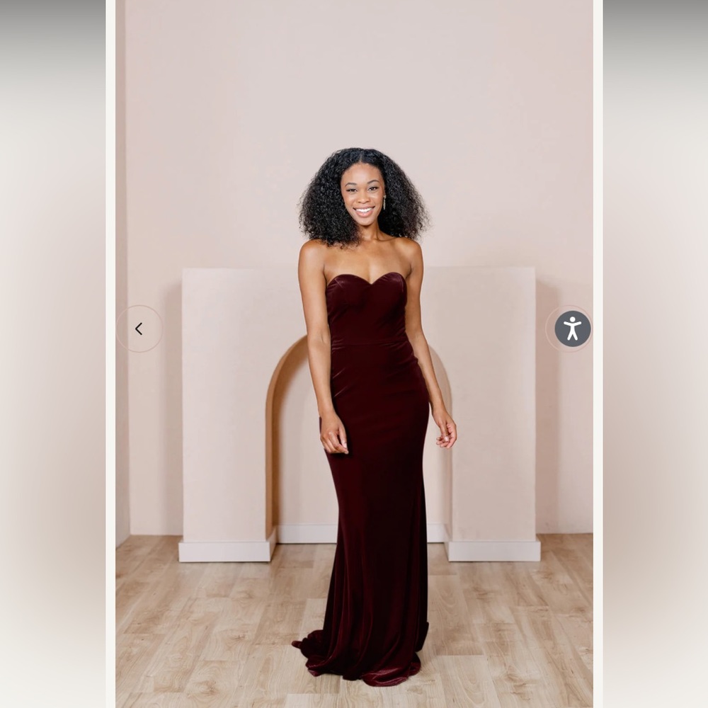 Revelry Quinn Bridesmaid Dress Burgandy Size 0 Petite